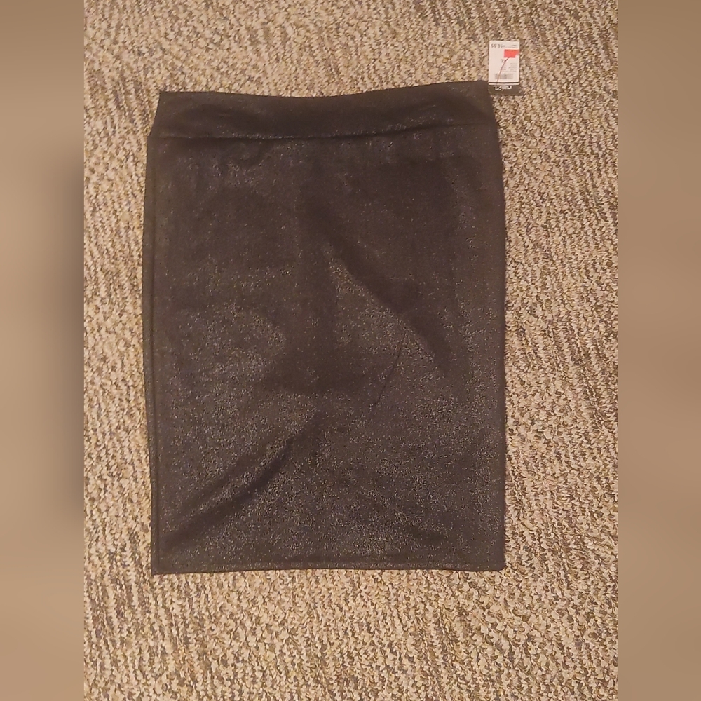 Black glitter pencil skirt.